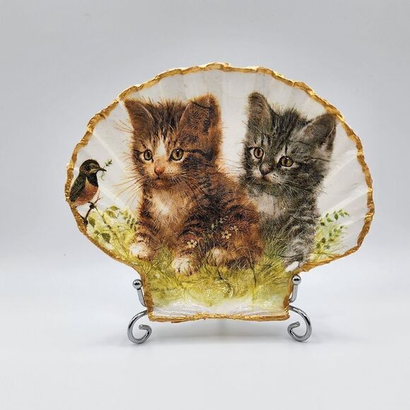 Other - Scalloped Sea Shell Kittens 